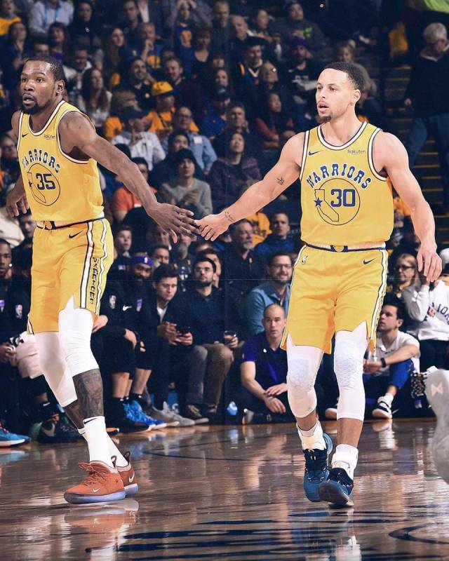 荣誉而战的 荣誉而战的