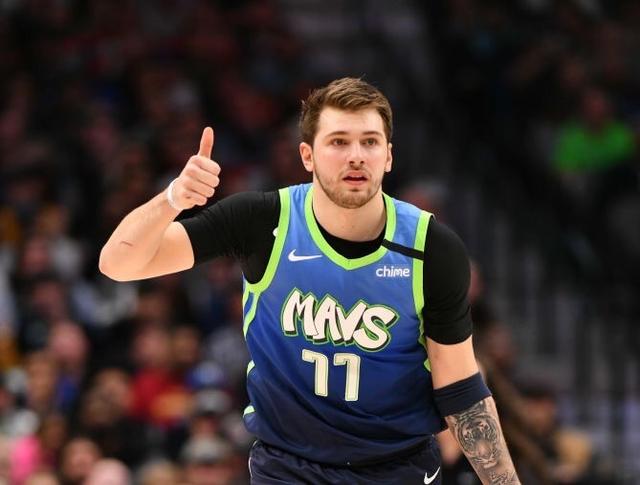 上尤其拥挤 上尤其拥挤