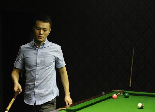 在强对手施 在强对手施